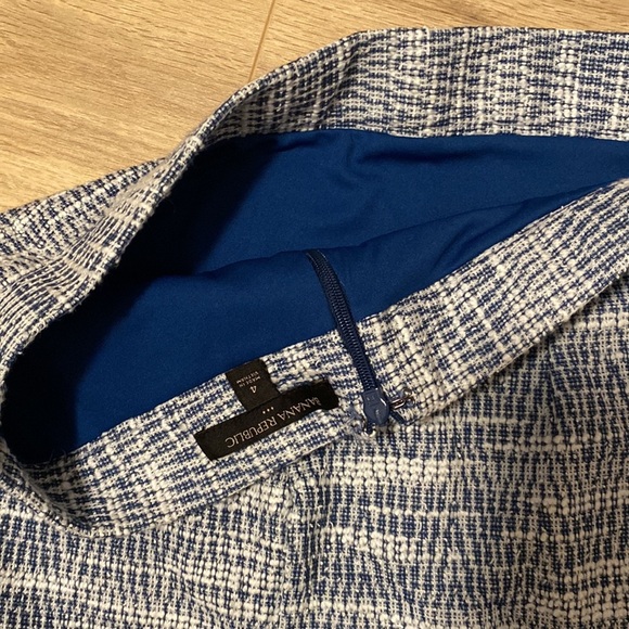 Banana Republic Textured Skirt - Picture 5 of 5